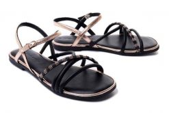 TAMARIS 28116-28 098 black combination, sandały damskie. Czarne sandały damskie Tamaris, bez wzorów, z gumy, bez obcasa, na obcasie, bez zapięcia. Za 129.95 zł.