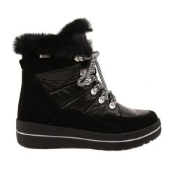 Czarne Śniegowce Waterproof Caprice 26240-29 019. Czarne śniegowce damskie z futra, bez zapięcia. W wyprzedaży za 184.76 zł.