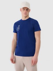 4F T-shirt regular z nadrukiem męski - granatowy XXL. Niebieskie t-shirty męskie 4F, m, bez wzorów, z bawełny, bez kołnierzyka, bez ramiączek. W wyprzedaży za 49.99 zł.