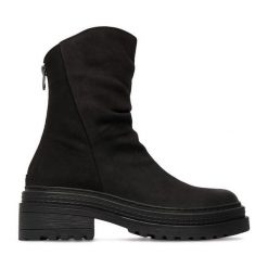 Botki G-Star. Czarne botki damskie G-Star, bez wzorów, retro, bez obcasa, na płaskiej podeszwie, bez zapięcia. Za 449.99 zł.