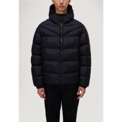 Kurtka puchowa Mężczyzna NAPAPIJRI A-MOLVENO HOOD. Czarne kurtki męskie Napapijri, m, bez wzorów, z poliesteru, bez kaptura. W wyprzedaży za 831.15 zł.