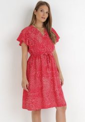 Czerwona Sukienka Kepherine. Czerwone sukienki damskie Born2be, l, bez wzorów, z materiału, bez kołnierzyka, bez ramiączek, mini, kopertowe. Za 54.99 zł.
