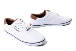 BUGATTI 321-AFH01-5000 2000 white, półbuty męskie. Białe półbuty męskie Bugatti, na lato, bez wzorów, bez obcasa, bez zapięcia. Za 254.92 zł.