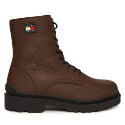 Trzewiki Tommy Jeans. Brązowe botki męskie Tommy Jeans, bez wzorów, z jeansu, bez obcasa, bez zapięcia. Za 639.99 zł.