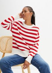 Sweter boxy z dzianiny w ażurowy wzór. Niebieskie swetry nierozpinane damskie bonprix, w ażurowe wzory, z dzianiny, bez kołnierzyka, bez ramiączek. Za 49.99 zł.