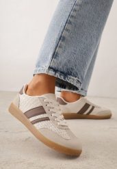 Brązowe Sneakersy Kultowe Tenisówki z Plecioną Strukturą Loraebelle. Brązowe trampki i tenisówki damskie Born2be, bez wzorów, z materiału, bez zapięcia. Za 99.99 zł.