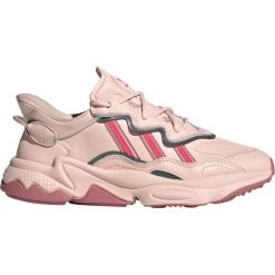 Adidas Originals Ozweego Tenisówki Różowy. Czerwone trampki i tenisówki damskie adidas Originals, bez wzorów, z materiału, bez zapięcia. Za 516.95 zł.
