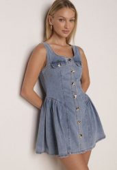 Jasnoniebieska Jeansowa Sukienka z Bawełny o Rozkloszowanym Kroju z Guzikami Nikesilea. Niebieskie sukienki damskie Born2be, na spotkanie biznesowe, l, bez wzorów, z bawełny, eleganckie, bez kołnierzyka, bez ramiączek, mini, gorsetowe. Za 179.99 zł.