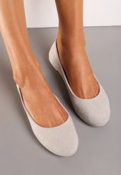 Jasnoszare Balerinki Gibbs. Szare balerinki damskie Renee, bez wzorów, eleganckie, z okrągłym noskiem, bez obcasa, na płaskiej podeszwie, bez zapięcia. Za 34.99 zł.