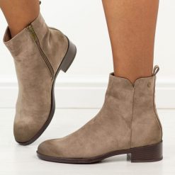 Khaki płaskie botki damskie Potocki 12843. Brązowe botki damskie POTOCKI, na jesień, bez wzorów, z dzianiny, eleganckie, z okrągłym noskiem, bez obcasa, na płaskiej podeszwie, bez zapięcia. Za 219.00 zł.