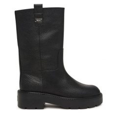 Kozaki Tommy Jeans. Czarne kozaki damskie Tommy Jeans, bez wzorów, z jeansu, bez obcasa, na płaskiej podeszwie, bez zapięcia. Za 799.99 zł.