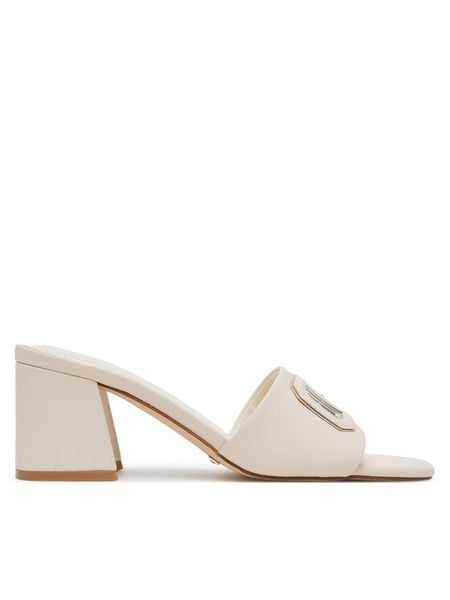 Guess Klapki Gals FLJGAS LEA03 Écru. Klapki damskie Guess, z aplikacjami, ze skóry, bez obcasa, bez zapięcia. Za 409.99 zł.