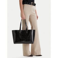 Torebka Eva Minge. Czarne shopperki damskie Eva Minge, bez wzorów, bez dodatków. Za 279.99 zł.