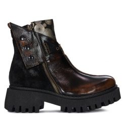Botki Maciejka. Żółte botki damskie Maciejka, bez wzorów, bez obcasa, na płaskiej podeszwie, bez zapięcia. Za 599.99 zł.