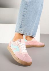 Różowe Sneakersy Kultowe Tenisówki z Ozdobnymi Przeszyciami i Tweedem Koriarea. Czerwone trampki i tenisówki damskie Born2be, bez wzorów, z jeansu, bez zapięcia. Za 89.99 zł.