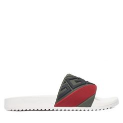 Klapki Guess. Zielone klapki męskie Guess, z aplikacjami, bez zapięcia. Za 199.99 zł.