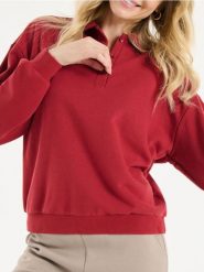 Bluza z kołnierzykiem - czerwony. Czerwone bluzy damskie Sinsay, l, bez wzorów, bez ramiączek, bez kaptura. Za 29.99 zł.