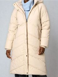 Pikowany płaszcz z kapturem - kremowy. Białe płaszcze damskie Sinsay, l, bez wzorów, bez kołnierzyka, z kapturem. Za 139.99 zł.