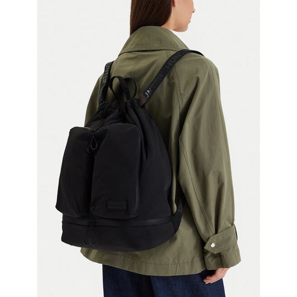 Plecak Hunter. Czarne plecaki męskie Hunter, bez wzorów, sportowe. Za 179.99 zł.