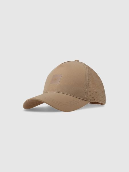 4F Czapka z daszkiem strapback uniseks - beżowa L/XL. Brązowe czapki damskie 4F, na lato, bez wzorów, z syntetyku, klasyczne. W wyprzedaży za 39.99 zł.