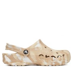 Klapki Crocs. Brązowe klapki damskie Crocs, bez wzorów, bez obcasa, bez zapięcia. Za 199.99 zł.