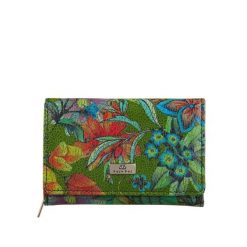 Portfel damski z suwakiem BajuBaj ze skóry naturalnej – styl i funkcjonalność PD1225cs157RFID. Zielone portfele damskie ze skóry. Za 170.00 zł.