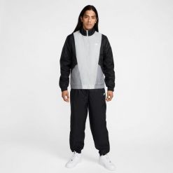 Nike vyriškų sportinių kostiumų komplektas CLUB WVN TRK SUIT, juodai pilkas. Komplety dresowe męskie Nike, m, bez wzorów, z dresówki. Za 377.00 zł.