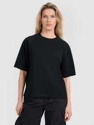 4F T-shirt oversize gładki damski - czarny M. Czarne t-shirty damskie 4F, m, bez wzorów, z bawełny, klasyczne, bez kołnierzyka, bez ramiączek. W wyprzedaży za 39.99 zł.