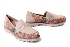 RIEKER 45562-90 multi, półbuty damskie. Półbuty damskie Rieker, bez wzorów, bez obcasa, na obcasie, bez zapięcia. Za 230.93 zł.