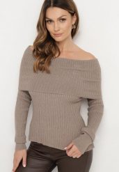 Beżowy Prążkowany Sweter z Wiskozą i Wywiniętym Dekoltem Hediola. Brązowe swetry nierozpinane damskie Born2be, l, bez wzorów, z jeansu, eleganckie, bez kołnierzyka, bez ramiączek. Za 99.99 zł.