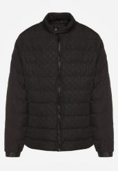 Czarna Pikowana Kurtka ze Stójką i Futrzaną Podszewką Silwedea. Czarne kurtki męskie Born2be, l, bez wzorów, z futra, eleganckie, bez kaptura. Za 169.99 zł.