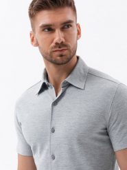 Dzianinowa męska koszula slim fit z krótkim rękawem i kołnierzykiem – szara V5 - Rozmiar: XXL. Szare koszule męskie Ombre Clothing, m, bez wzorów, z bawełny, eleganckie, bez kołnierzyka, bez ramiączek. W wyprzedaży za 49.99 zł.