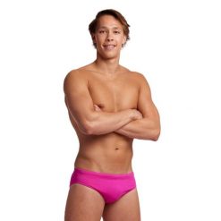 Kąpielówki męskie slipy na basen treningowe Funky Trunks Still Pink. Czerwone kąpielówki męskie Funky Trunks, l, bez wzorów. Za 124.99 zł.