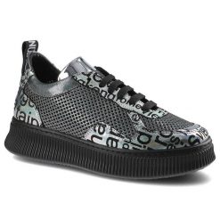 Srebrne Sneakersy Artiker Damskie Stylowe Półbuty. Czarne półbuty damskie Artiker, w ażurowe wzory, ze skóry, eleganckie, bez obcasa, na platformie, bez zapięcia. Za 234.00 zł.
