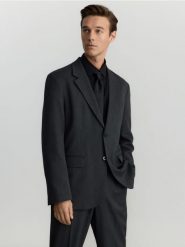 Marynarka comfort fit - ciemnoszary. Szare garnitury męskie Reserved, bez wzorów, z tkaniny. W wyprzedaży za 99.99 zł.