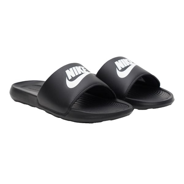 Klapki męskie Nike Victory One Lide. Czarne klapki męskie Nike, bez wzorów, z materiału, bez zapięcia. Za 129.99 zł.