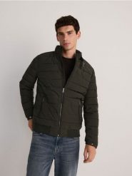 Kurtka bomberka - ciemnozielony. Zielone kurtki męskie Reserved, l, bez wzorów, bez kaptura. W wyprzedaży za 129.99 zł.