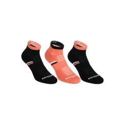 Skarpety sportowe RS500 3 pary. Szare skarpetki damskie ARTENGO, bez wzorów, z bawełny. Za 24.99 zł.