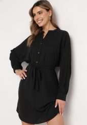 Czarna Sukienka z Wiązaniem w Talii z Koszulową Górą Leandia. Czarne sukienki damskie Born2be, na spotkanie biznesowe, l, bez wzorów, eleganckie, bez kołnierzyka, bez ramiączek, mini, koszulowe. Za 99.99 zł.