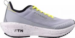 4f Męskie Buty do biegania DUREVO. Buty sportowe męskie 4F, bez wzorów, bez zapięcia, do biegania. Za 421.71 zł.