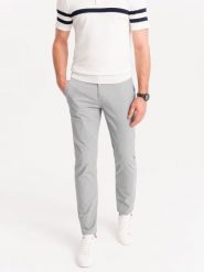 Spodnie męskie chino z ozdobną taśmą w pasie SLIM FIT – szare V6 - Rozmiar: S. Szare eleganckie spodnie męskie Ombre Clothing, bez wzorów, z bawełny, casualowe. W wyprzedaży za 179.99 zł.