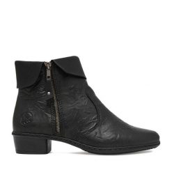 Botki Rieker. Czarne botki damskie Rieker, bez wzorów, bez obcasa, na słupku, bez zapięcia. Za 399.99 zł.