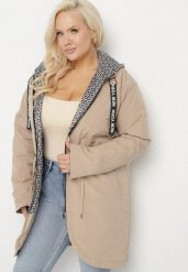 Beżowa Kurtka Parka z Nieodpinanym Kapturem i Napisami Zolzia. Brązowe kurtki damskie Born2be, xl, bez wzorów. Za 109.99 zł.