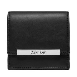 Portfel Calvin Klein. Czarne portfele damskie Calvin Klein. Za 139.99 zł.