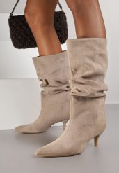 Ciemnobeżowe Marszczone Botki na Obcasie Typu Kaczuszka Nalonia. Brązowe botki damskie Born2be, bez wzorów, z jeansu, eleganckie, bez obcasa, na obcasie, bez zapięcia. Za 89.99 zł.