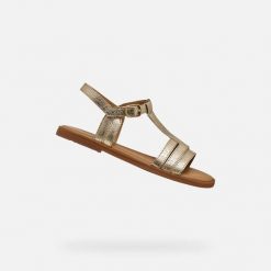 Sandały GEOX J SANDAL KARLY Złoty. Szare sandały damskie Geox, bez wzorów, ze skóry, bez obcasa, bez zapięcia. Za 224.99 zł.