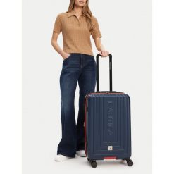Walizka średnia Nautica. Niebieskie walizki damskie Nautica, bez wzorów, średnie. Za 319.99 zł.
