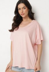 Jasnoróżowy T-shirt z Wiskozą o Kroju Nietoperza Liosma. Czerwone t-shirty damskie Born2be, bez wzorów, z jeansu, klasyczne, bez kołnierzyka, bez ramiączek. Za 54.99 zł.