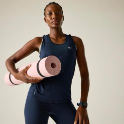 Damska Koszulka Modernize II. Niebieskie bluzki damskie Dare 2B, bez wzorów, sportowe, bez kołnierzyka, bez ramiączek. Za 79.99 zł.