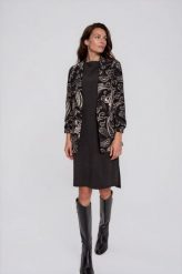 Marynarka ze wzorem paisley czarna. Czarne marynarki i żakiety damskie MOODO, bez wzorów, z elastanu, bez kołnierzyka, bez ramiączek. Za 189.99 zł.